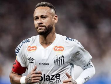 نیمار عمل جراحی زانو انجام داد؛ امیدها به جام جهانی باقی‌ست