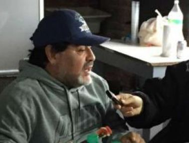 اخراج مارادونا از یک هتل به دلیل سوءرفتار