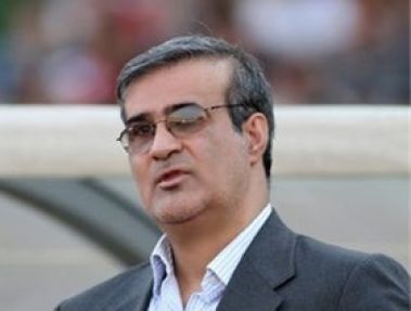 به افشارزاده زنگ مي زنم تا سوء تفاهمات برطرف شود