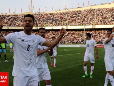 گزینه مورد علاقه پرسپولیس از تیمش جدا نمیشود