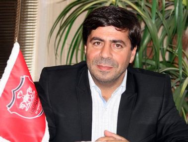 نژادفلاح: خبر منتفی شدن اردوی خارج از کشور پرسپولیس صحیح نیس