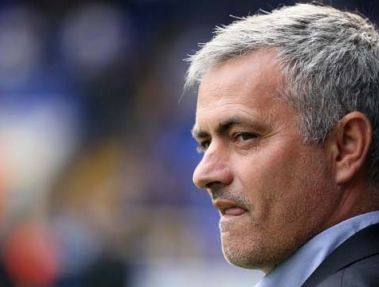 آیا مورینیو موفق میشود از قهرمانی اش دفاع کند؟