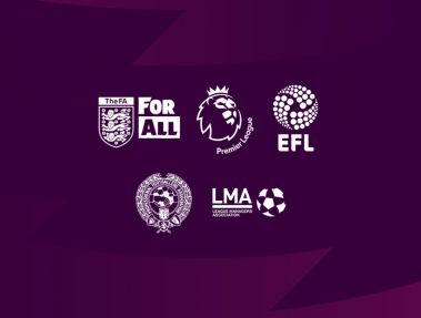 تمامی مسابقات فوتبال در انگلستان تا 30 آوریل به تعویق افتاد