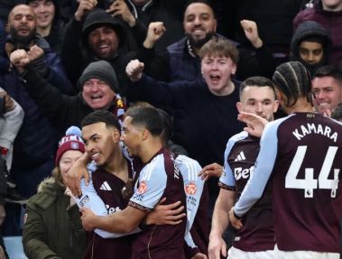 روجرز، آستون ویلا را مقابل منچستر به پیروزی رساند