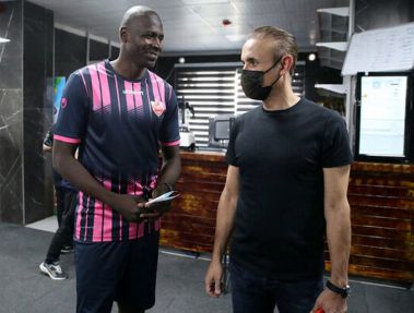 برنامه ویژه گل محمدی برای شیخ در پرسپولیس