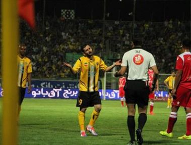 سپاهان مانع پرسپولیسی شدن ستاره این تیم!