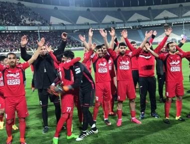 جشن پرسپولیسی ها در کنار هوادارانشان+عکس