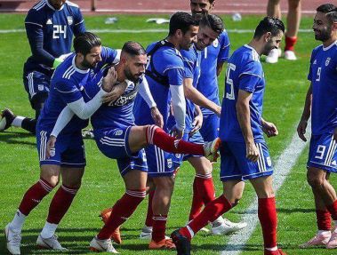 شیطنت جالب کاپیتانهای تراکتور و استقلال در تمرین تیم ملی