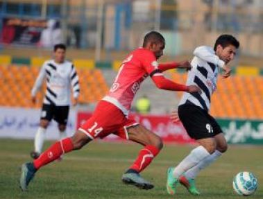 صادقی:جام مهم نبود پرسپولیسی ها جنجال نمی کردند.