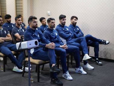 جلسه فنی قلعهنویی برای بازیکنان تیم ملی
