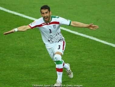 ایران 2- بحرین 0.تیم ملی کشورمان جام را با پیروزی آغاز کرد