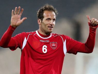 بنگر: نژادفلاح خواست سيدجلال را راضي به آمدن به پرسپوليس كنم