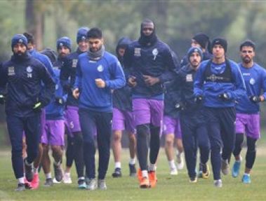 6 پیروزی متوالی و برابری با رکورد دو اسطوره فقید