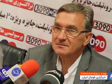 اعلام زمان نشست خبری سرمربیان فولاد و پرسپولیس