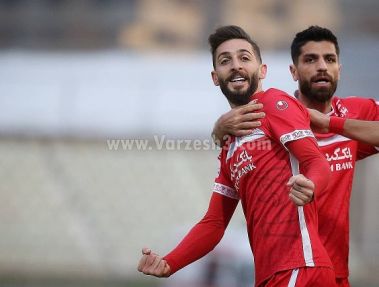 برتری پرسپولیس برابر پیکان در نیمه اول